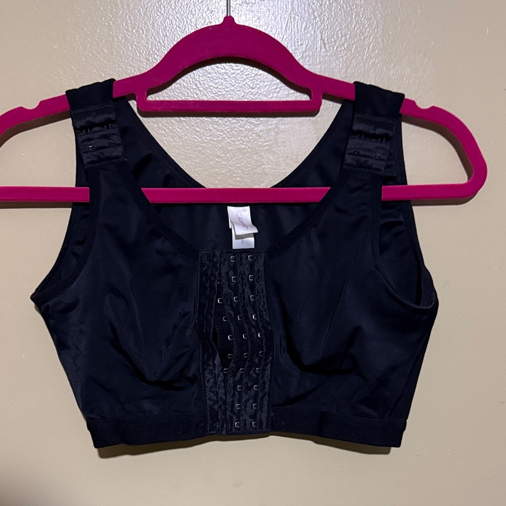 Black Sports Bra